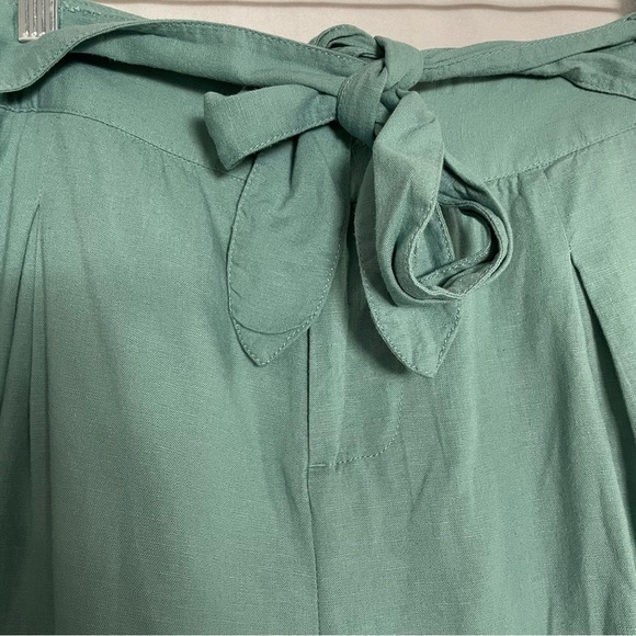 Torrid Linen Blend Boho Pull-On 3.5 Inch High-Rise Tie-Front Short Size 18 - Picture 5 of 16